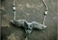 Owl-neckl-sculpt02-web