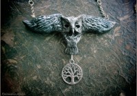 Owl-neckl-sculpt08-web